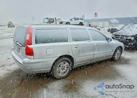 2009 Volvo V70 из США, поврежденный, VIN YV1SW612652468105